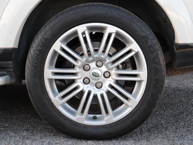 ディスカバリー４ ＨＳＥ　トリプルサンルーフ　サイドステップ　ステアリングヒーター　シートヒーター　リアエンターテイメント　クルーズコントロール　純正ナビ　ＥＴＣ　電動格納ミラー　オートライト　オートワイパー（48枚目）