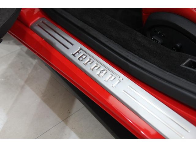 488スパイダー ベースグレード 正規D車 ブリリアントマフラー ロッソコルサ カーボンLEDステアリング フロントリフティング イエローブレーキキャリパー レッドレブカウンター 20インチ鍛造アルミホイール ETCドラレコレーダー(16枚目)