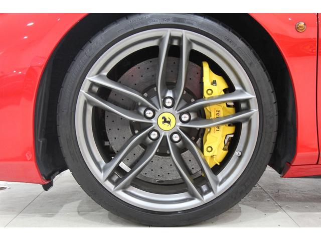 488スパイダー ベースグレード 正規D車 ブリリアントマフラー ロッソコルサ カーボンLEDステアリング フロントリフティング イエローブレーキキャリパー レッドレブカウンター 20インチ鍛造アルミホイール ETCドラレコレーダー(38枚目)