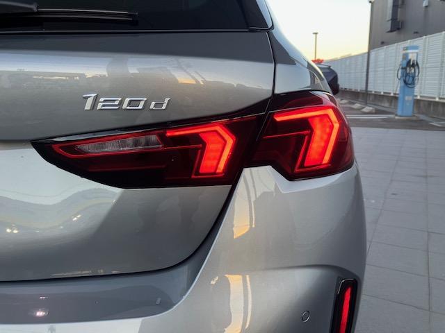 ＢＭＷ車を熟知した専任のサービス・アドバイザーや、ドイツ本国と同様の専門スキルを持つメカニック、そしてＢＭＷ車のために用意したスペシャル・ツールと最新設備でＢＭＷ車のベスト・コンディションを保持します