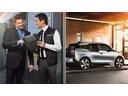 BMWセカンド・ハンドオーバー BPS四日市では、ご納車から約1カ月後、オーナー様が気にされていることや、メインテナンスやアフターサービスに関して、担当スタッフが丁寧にご説明させていただきます。