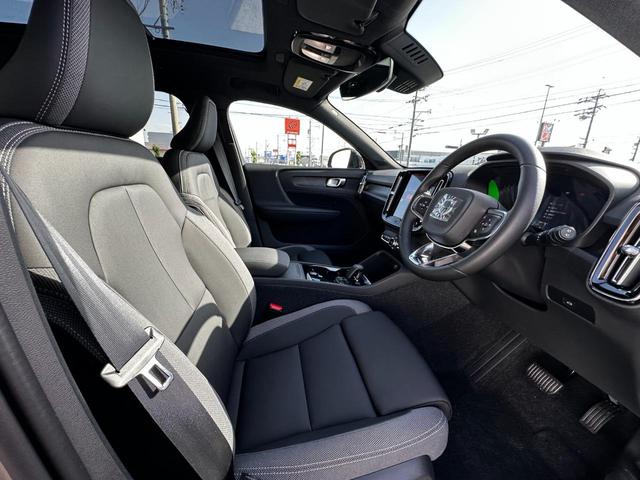 XC40リチャージ リチャージ プラスシングルモーター 電気自動車 Googleナビ 電動パノラマサンルーフ 360°ビューカメラ ブライトダスクメタリック 前後シートヒーター ステアリングヒーター パワーテールゲート 衝突軽減B(12枚目)