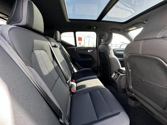 XC40リチャージ リチャージ プラスシングルモーター 電気自動車 Googleナビ 電動パノラマサンルーフ 360°ビューカメラ ブライトダスクメタリック 前後シートヒーター ステアリングヒーター パワーテールゲート 衝突軽減B(15枚目)