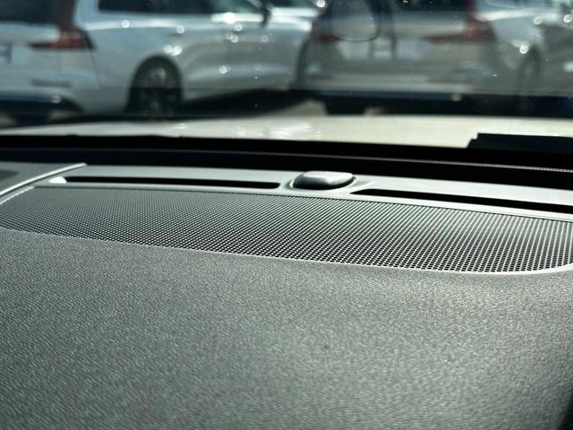 XC40リチャージ リチャージ プラスシングルモーター 電気自動車 Googleナビ 電動パノラマサンルーフ 360°ビューカメラ ブライトダスクメタリック 前後シートヒーター ステアリングヒーター パワーテールゲート 衝突軽減B(19枚目)