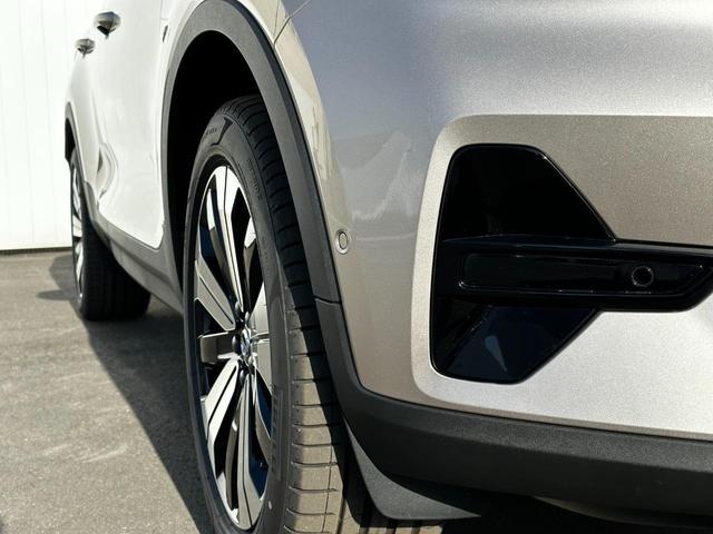 XC40リチャージ リチャージ プラスシングルモーター 電気自動車 Googleナビ 電動パノラマサンルーフ 360°ビューカメラ ブライトダスクメタリック 前後シートヒーター ステアリングヒーター パワーテールゲート 衝突軽減B(36枚目)