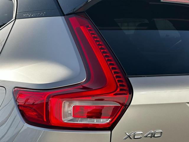 XC40リチャージ リチャージ プラスシングルモーター 電気自動車 Googleナビ 電動パノラマサンルーフ 360°ビューカメラ ブライトダスクメタリック 前後シートヒーター ステアリングヒーター パワーテールゲート 衝突軽減B(40枚目)