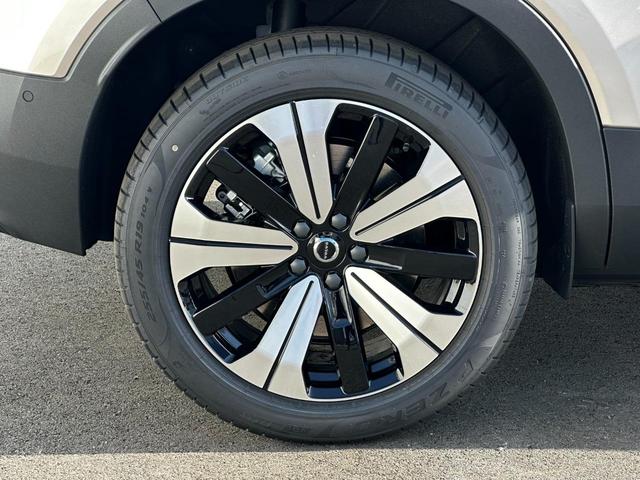 XC40リチャージ リチャージ プラスシングルモーター 電気自動車 Googleナビ 電動パノラマサンルーフ 360°ビューカメラ ブライトダスクメタリック 前後シートヒーター ステアリングヒーター パワーテールゲート 衝突軽減B(44枚目)