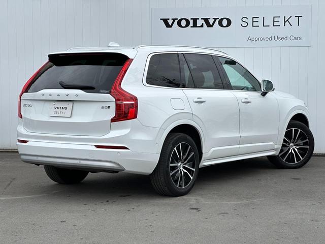 ＸＣ９０ Ｂ５　ＡＷＤ　モーメンタム　ワンオーナー／禁煙車／ブロンドレザー／フロント＆リヤシートヒーター／ステアリングＨ／純正ナビ／ＴＶ／３６０°ビューカメラ／衝突軽減Ｂ／ＡＣＣ／Ｐシート／ＬＥＤヘッドライト／３列シート／カープレイ（7枚目）