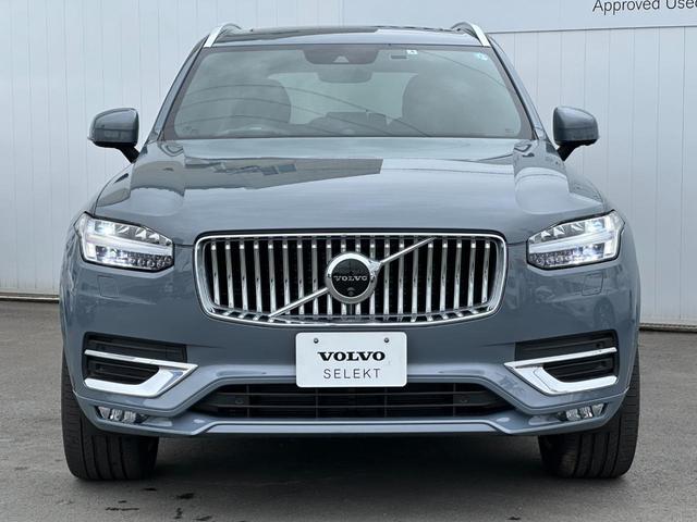 ＸＣ９０ Ｂ６　ＡＷＤ　インスクリプション　ワンオーナー／禁煙車／Ｂ＆Ｗプレミアムサウンド／パノラマサンルーフ／ナッパレザー／３列シート／純正ナビ／ＴＶ／フロント＆リヤシートＨ／ステアリングＨ／ベンチレーション（6枚目）