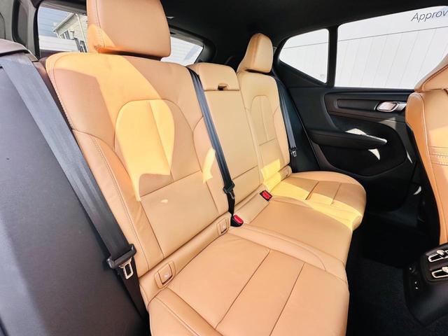 リチャージ PHV T5 インスクリプション 禁煙車/アンバーレザー/パノラマサンルーフ/純正ナビ/TV/アップルカープレイ/Bluetooth/F&Rシートヒーター/ステアリングヒーター/オートライト/レインセンサー/360カメラ/ETC(16枚目)
