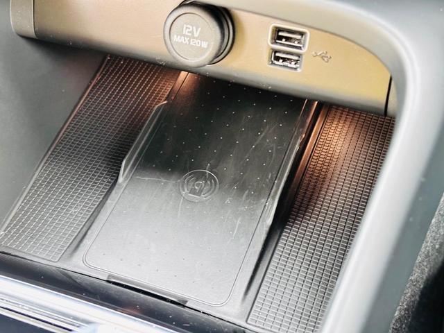 リチャージ PHV T5 インスクリプション 禁煙車/アンバーレザー/パノラマサンルーフ/純正ナビ/TV/アップルカープレイ/Bluetooth/F&Rシートヒーター/ステアリングヒーター/オートライト/レインセンサー/360カメラ/ETC(41枚目)