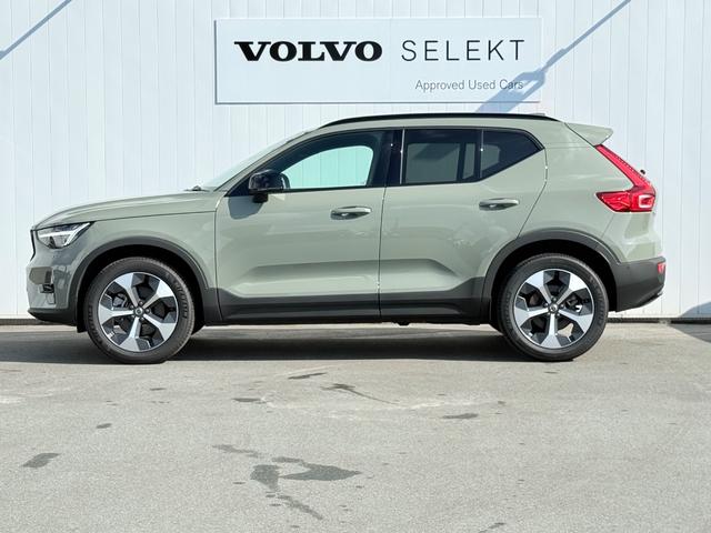 XC40 ウルトラ B4 AWD ダークエディション 特別使用車/アルカンターラシート/パノラマサンルーフ/ハーマンカードン/Googleナビ/カープレイ/Bluetooth/F&Rシートヒーター/ステアリングヒーター/レインセンサー/オートライト(10枚目)