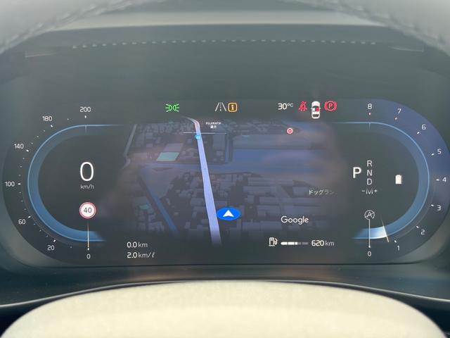 XC40 ウルトラ B4 AWD ダークエディション 特別使用車/アルカンターラシート/パノラマサンルーフ/ハーマンカードン/Googleナビ/カープレイ/Bluetooth/F&Rシートヒーター/ステアリングヒーター/レインセンサー/オートライト(35枚目)