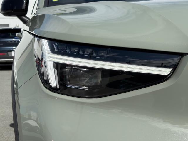 XC40 ウルトラ B4 AWD ダークエディション 特別使用車/アルカンターラシート/パノラマサンルーフ/ハーマンカードン/Googleナビ/カープレイ/Bluetooth/F&Rシートヒーター/ステアリングヒーター/レインセンサー/オートライト(50枚目)