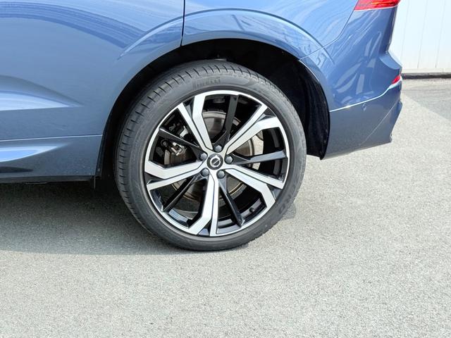 ＸＣ６０ リチャージアルティメトＴ６ＡＷＤプラグインハイブリド　パノラマサンルーフ／エアサスペンション／Ｇｏｏｇｌｅナビ／アップルカープレイ／Ｆ＆Ｒシートヒーター／ステアリングヒーター／ベンチレーション／マッサージ機能／３６０カメラ（13枚目）