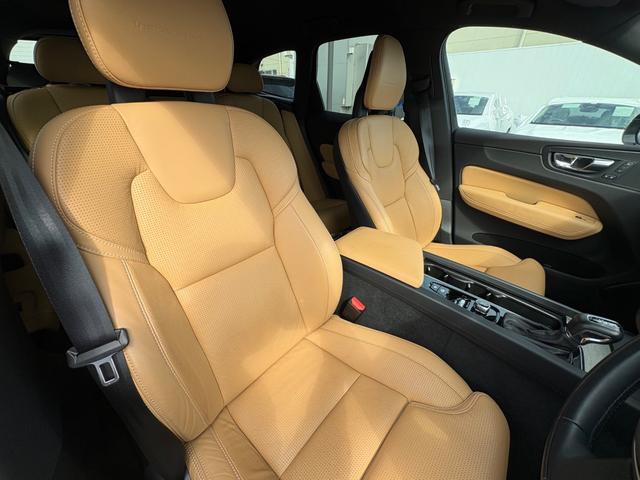 ＸＣ６０ Ｄ４　ＡＷＤ　インスクリプション　禁煙車／アンバーナッパレザー／純正ナビ／ＴＶ／Ｂｌｕｅｔｏｏｔｈ／カープレイ／Ｆ＆Ｒシートヒーター／マッサージ機能／ＬＥＤヘッドライト／オートライト／レインセンサー／ＥＴＣ（6枚目）