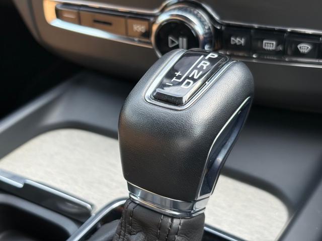ＸＣ６０ Ｄ４　ＡＷＤ　インスクリプション　禁煙車／アンバーナッパレザー／純正ナビ／ＴＶ／Ｂｌｕｅｔｏｏｔｈ／カープレイ／Ｆ＆Ｒシートヒーター／マッサージ機能／ＬＥＤヘッドライト／オートライト／レインセンサー／ＥＴＣ（19枚目）