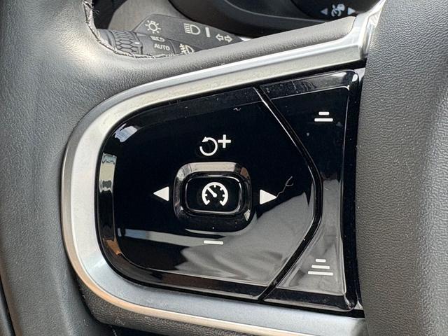 ＸＣ６０ Ｄ４　ＡＷＤ　インスクリプション　禁煙車／アンバーナッパレザー／純正ナビ／ＴＶ／Ｂｌｕｅｔｏｏｔｈ／カープレイ／Ｆ＆Ｒシートヒーター／マッサージ機能／ＬＥＤヘッドライト／オートライト／レインセンサー／ＥＴＣ（23枚目）