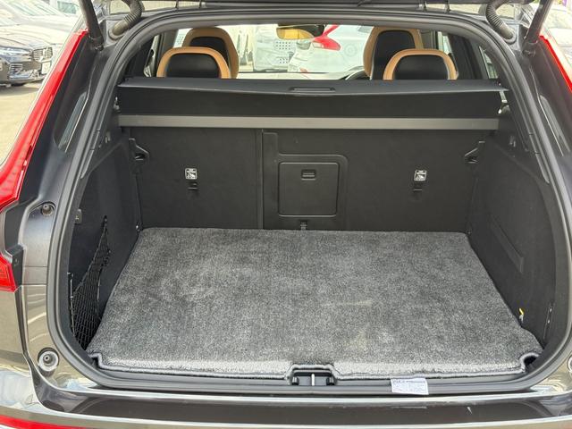 ＸＣ６０ Ｄ４　ＡＷＤ　インスクリプション　禁煙車／アンバーナッパレザー／純正ナビ／ＴＶ／Ｂｌｕｅｔｏｏｔｈ／カープレイ／Ｆ＆Ｒシートヒーター／マッサージ機能／ＬＥＤヘッドライト／オートライト／レインセンサー／ＥＴＣ（45枚目）
