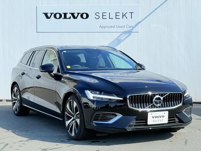 V60 リチャージ PHV T6 AWD インスクリプション ワンオーナー/禁煙車/パノラマサンルーフ/B&Wプレミアムサウンドシステム//チャコールレザー/F&Rシートヒーター/ステアリングヒーター/純正ナビ/TV/カープレイ/360カメラ/LEDヘッドライト(8枚目)