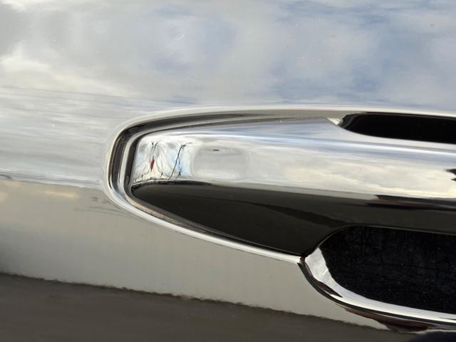 V60 リチャージ PHV T6 AWD インスクリプション ワンオーナー/禁煙車/パノラマサンルーフ/B&Wプレミアムサウンドシステム//チャコールレザー/F&Rシートヒーター/ステアリングヒーター/純正ナビ/TV/カープレイ/360カメラ/LEDヘッドライト(51枚目)