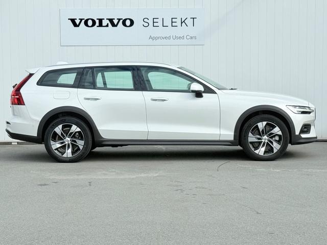 V60 クロスカントリー プラス B5 AWD 認定中古車/Googleナビ/カープレイ/Bluetooth/F&Rシートヒーター/ステアリングヒーター/360カメラ/衝突軽減B/LEDヘッドライト/オートライト/レインセンサー/ETC(6枚目)