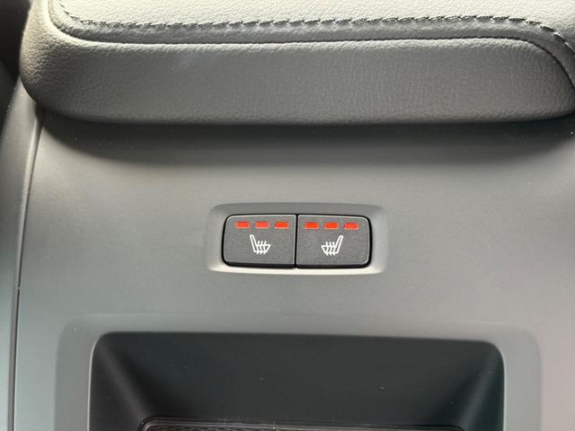 V60 クロスカントリー プラス B5 AWD 認定中古車/Googleナビ/カープレイ/Bluetooth/F&Rシートヒーター/ステアリングヒーター/360カメラ/衝突軽減B/LEDヘッドライト/オートライト/レインセンサー/ETC(13枚目)