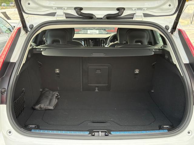 V60 クロスカントリー プラス B5 AWD 認定中古車/Googleナビ/カープレイ/Bluetooth/F&Rシートヒーター/ステアリングヒーター/360カメラ/衝突軽減B/LEDヘッドライト/オートライト/レインセンサー/ETC(39枚目)