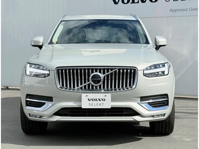 ＸＣ９０ Ｂ６　ＡＷＤ　インスクリプション　認定中古車／禁煙車／ブロンドナッパレザーシート／ハーマンカードン／純正ナビＴＶ／Ｂｌｕｅｔｏｏｔｈ／カープレイ／Ｆ＆Ｒシートヒーター／ステアリングヒーター／ベンチレーション／マッサージ機能／３列シート（10枚目）