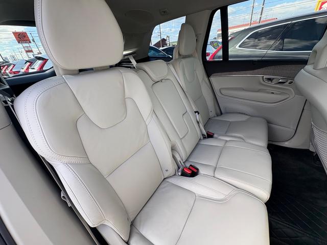 ＸＣ９０ Ｂ６　ＡＷＤ　インスクリプション　認定中古車／禁煙車／ブロンドナッパレザーシート／ハーマンカードン／純正ナビＴＶ／Ｂｌｕｅｔｏｏｔｈ／カープレイ／Ｆ＆Ｒシートヒーター／ステアリングヒーター／ベンチレーション／マッサージ機能／３列シート（20枚目）