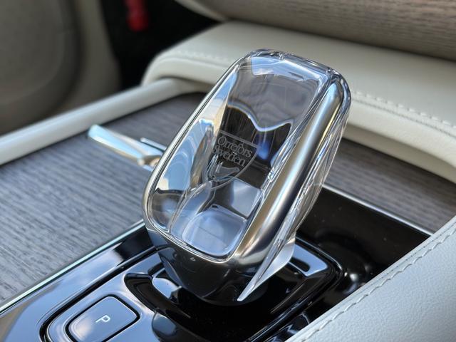 ＸＣ９０ Ｂ６　ＡＷＤ　インスクリプション　認定中古車／禁煙車／ブロンドナッパレザーシート／ハーマンカードン／純正ナビＴＶ／Ｂｌｕｅｔｏｏｔｈ／カープレイ／Ｆ＆Ｒシートヒーター／ステアリングヒーター／ベンチレーション／マッサージ機能／３列シート（22枚目）