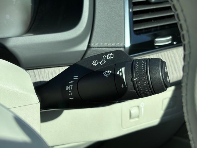 ＸＣ９０ Ｂ６　ＡＷＤ　インスクリプション　認定中古車／禁煙車／ブロンドナッパレザーシート／ハーマンカードン／純正ナビＴＶ／Ｂｌｕｅｔｏｏｔｈ／カープレイ／Ｆ＆Ｒシートヒーター／ステアリングヒーター／ベンチレーション／マッサージ機能／３列シート（30枚目）