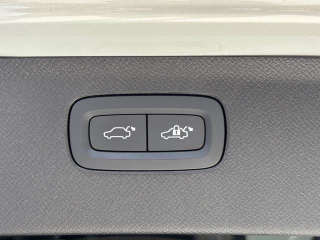 ＸＣ９０ Ｂ６　ＡＷＤ　インスクリプション　認定中古車／禁煙車／ブロンドナッパレザーシート／ハーマンカードン／純正ナビＴＶ／Ｂｌｕｅｔｏｏｔｈ／カープレイ／Ｆ＆Ｒシートヒーター／ステアリングヒーター／ベンチレーション／マッサージ機能／３列シート（50枚目）