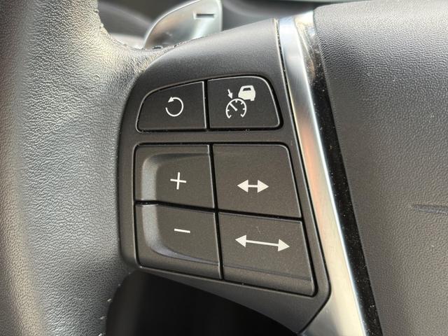 V40 クロスカントリー D4 ダイナミックエディション 禁煙車/純正ナビ/TV/Bluetooth/CD/LEDヘッドライト/レインセンサー/オートライト/ETC(20枚目)
