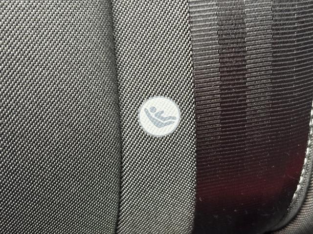 V40 クロスカントリー D4 ダイナミックエディション 禁煙車/純正ナビ/TV/Bluetooth/CD/LEDヘッドライト/レインセンサー/オートライト/ETC(32枚目)