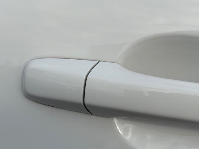 V40 クロスカントリー D4 ダイナミックエディション 禁煙車/純正ナビ/TV/Bluetooth/CD/LEDヘッドライト/レインセンサー/オートライト/ETC(38枚目)