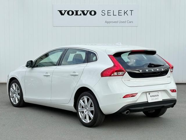 V40 D4 インスクリプション ディーゼルモデル/禁煙車/ブラックレザー/純正ナビ/TV/Bluetooth/ハーマンカードン/フロントシートヒーター/バックカメラ/LEDヘッドライト/レインセンサー/パワシート(10枚目)