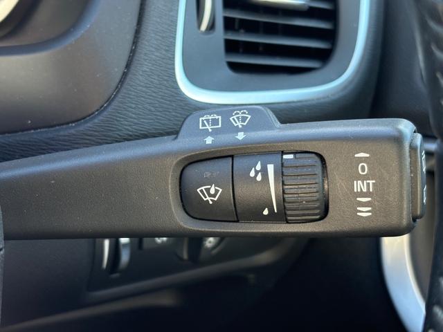 V40 D4 インスクリプション ディーゼルモデル/禁煙車/ブラックレザー/純正ナビ/TV/Bluetooth/ハーマンカードン/フロントシートヒーター/バックカメラ/LEDヘッドライト/レインセンサー/パワシート(24枚目)