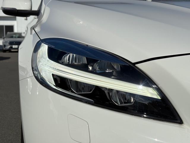 V40 D4 インスクリプション ディーゼルモデル/禁煙車/ブラックレザー/純正ナビ/TV/Bluetooth/ハーマンカードン/フロントシートヒーター/バックカメラ/LEDヘッドライト/レインセンサー/パワシート(36枚目)