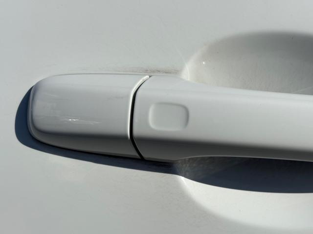 V40 D4 インスクリプション ディーゼルモデル/禁煙車/ブラックレザー/純正ナビ/TV/Bluetooth/ハーマンカードン/フロントシートヒーター/バックカメラ/LEDヘッドライト/レインセンサー/パワシート(38枚目)