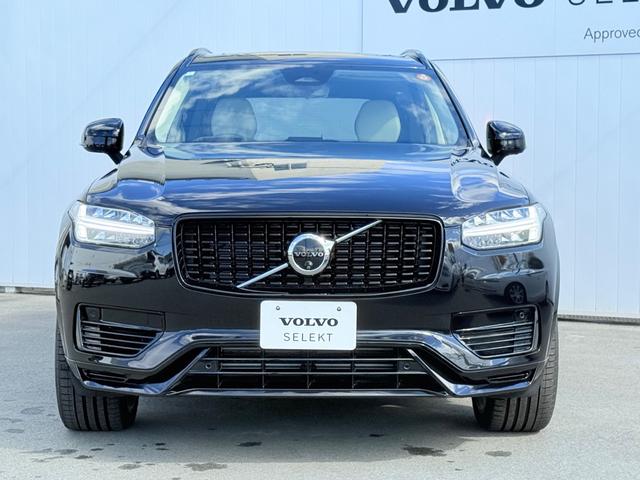 XC90 リチャージアルテメットT8AWDプラグインハイブリド ワンオーナー/禁煙車/ブロンドナッパレザーシート/パノラマサンルーフ/エアサスペンション/ハーマンカードン/Googleナビ/カープレイ/F&Rシートヒーター/ステアリングヒーター/ベンチレーション(11枚目)