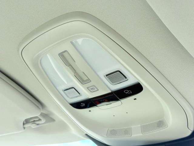 XC90 リチャージアルテメットT8AWDプラグインハイブリド ワンオーナー/禁煙車/ブロンドナッパレザーシート/パノラマサンルーフ/エアサスペンション/ハーマンカードン/Googleナビ/カープレイ/F&Rシートヒーター/ステアリングヒーター/ベンチレーション(49枚目)