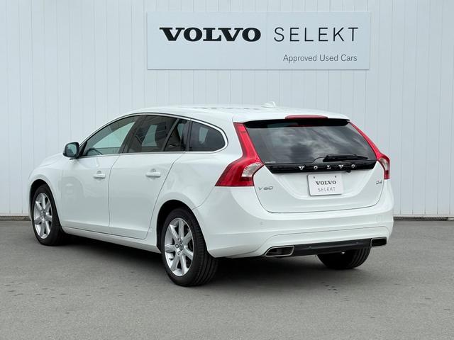 V60 D4 SE 禁煙車/ブラックレザー/純正ナビ/TV/Bluetooth/パワーシート/シートメモリー/オートライト/レインセンサー/シートメモリー/バックカメラ/衝突軽減B/クルーズコントロール/ETC(9枚目)