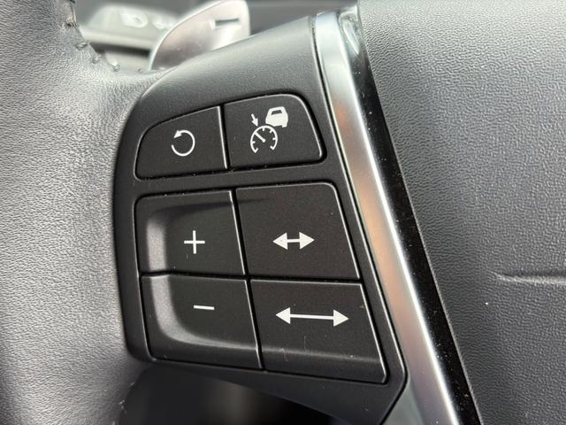 V60 D4 SE 禁煙車/ブラックレザー/純正ナビ/TV/Bluetooth/パワーシート/シートメモリー/オートライト/レインセンサー/シートメモリー/バックカメラ/衝突軽減B/クルーズコントロール/ETC(20枚目)