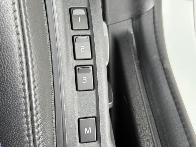 V60 D4 SE 禁煙車/ブラックレザー/純正ナビ/TV/Bluetooth/パワーシート/シートメモリー/オートライト/レインセンサー/シートメモリー/バックカメラ/衝突軽減B/クルーズコントロール/ETC(26枚目)