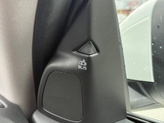 V60 D4 SE 禁煙車/ブラックレザー/純正ナビ/TV/Bluetooth/パワーシート/シートメモリー/オートライト/レインセンサー/シートメモリー/バックカメラ/衝突軽減B/クルーズコントロール/ETC(32枚目)