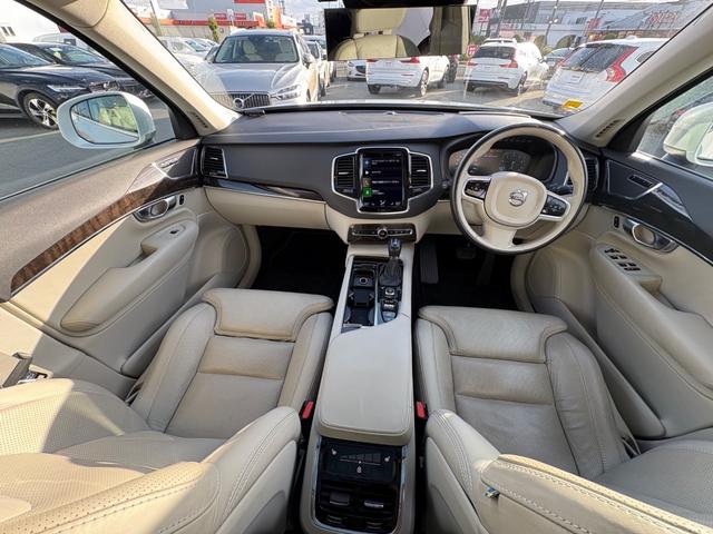 ＸＣ９０ Ｔ６　ＡＷＤ　インスクリプション　認定中古車／禁煙車／パノラマサンルーフ／純正ナビ／ＴＶ／カープレイ／／Ｂｌｕｅｔｏｏｔｈ／／Ｆ＆Ｒシートヒーター／ベンチレーション／マッサージ機能／３６０カメラ／衝突軽減Ｂ／パワーシート／ＥＴＣ（5枚目）
