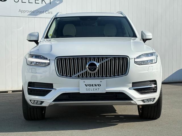 ＸＣ９０ Ｔ６　ＡＷＤ　インスクリプション　認定中古車／禁煙車／パノラマサンルーフ／純正ナビ／ＴＶ／カープレイ／／Ｂｌｕｅｔｏｏｔｈ／／Ｆ＆Ｒシートヒーター／ベンチレーション／マッサージ機能／３６０カメラ／衝突軽減Ｂ／パワーシート／ＥＴＣ（7枚目）