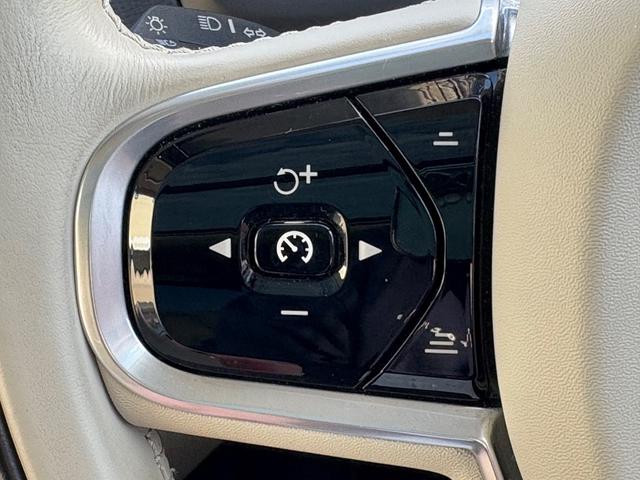 ＸＣ９０ Ｔ６　ＡＷＤ　インスクリプション　認定中古車／禁煙車／パノラマサンルーフ／純正ナビ／ＴＶ／カープレイ／／Ｂｌｕｅｔｏｏｔｈ／／Ｆ＆Ｒシートヒーター／ベンチレーション／マッサージ機能／３６０カメラ／衝突軽減Ｂ／パワーシート／ＥＴＣ（18枚目）