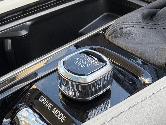 ＸＣ９０ Ｔ６　ＡＷＤ　インスクリプション　認定中古車／禁煙車／パノラマサンルーフ／純正ナビ／ＴＶ／カープレイ／／Ｂｌｕｅｔｏｏｔｈ／／Ｆ＆Ｒシートヒーター／ベンチレーション／マッサージ機能／３６０カメラ／衝突軽減Ｂ／パワーシート／ＥＴＣ（37枚目）